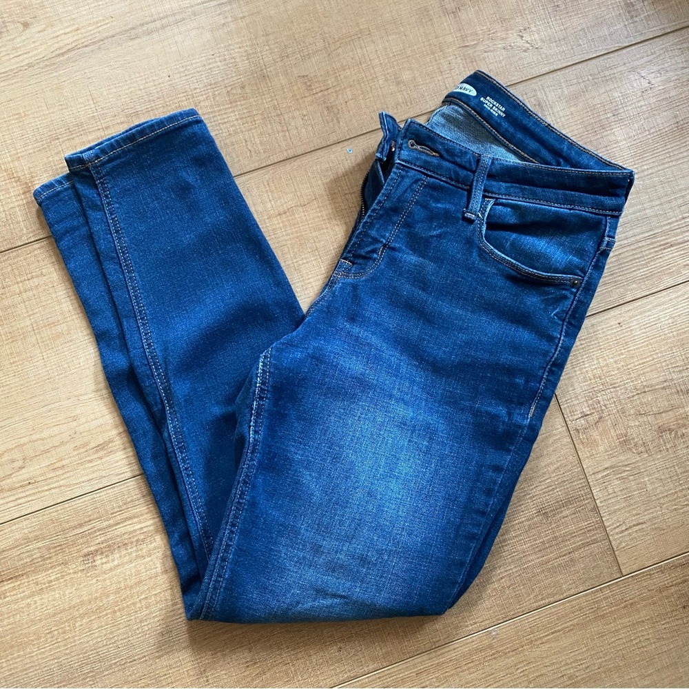 Old Navy Rockstar Super Skinny Mid-Rise Jeans